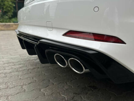 Белый Ауди S5 Sportback, объемом двигателя 3 л и пробегом 127 тыс. км за 29900 $, фото 1 на Automoto.ua