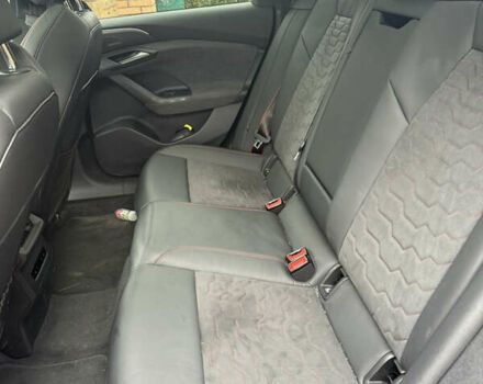 Чорний Ауді S6 e-tron, об'ємом двигуна 0 л та пробігом 30 тис. км за 49000 $, фото 35 на Automoto.ua