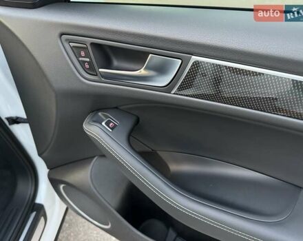 Білий Ауді SQ5, об'ємом двигуна 3 л та пробігом 122 тис. км за 25800 $, фото 48 на Automoto.ua