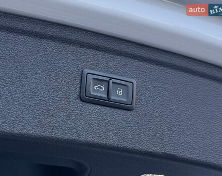 Белый Ауди SQ5, объемом двигателя 3 л и пробегом 170 тыс. км за 25600 $, фото 33 на Automoto.ua
