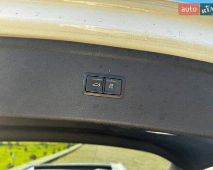 Білий Ауді SQ5, об'ємом двигуна 3 л та пробігом 116 тис. км за 32500 $, фото 27 на Automoto.ua