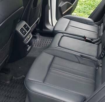 Белый Ауди SQ5, объемом двигателя 3 л и пробегом 135 тыс. км за 39000 $, фото 14 на Automoto.ua