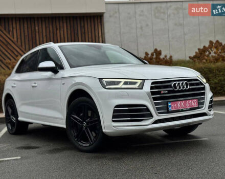 Ауди SQ5 2018 в Киеве на Automoto.ua Белый Ауди SQ5, объемом двигателя 3 л и пробегом 141 тыс. км за 27900 $, фото 4 на Automoto.ua