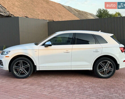 Білий Ауді SQ5, об'ємом двигуна 3 л та пробігом 77 тис. км за 33500 $, фото 1 на Automoto.ua