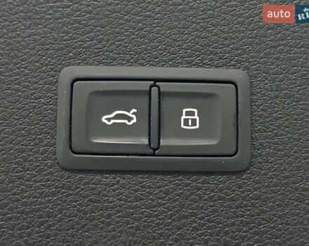 Білий Ауді SQ5, об'ємом двигуна 3 л та пробігом 110 тис. км за 24499 $, фото 25 на Automoto.ua