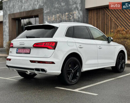 Ауди SQ5 2018 в Киеве на Automoto.ua Белый Ауди SQ5, объемом двигателя 3 л и пробегом 141 тыс. км за 27900 $, фото 27 на Automoto.ua