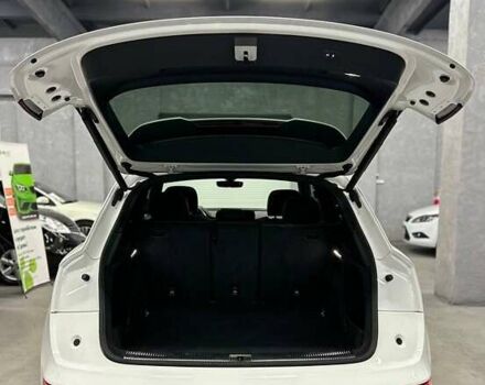 Білий Ауді SQ5, об'ємом двигуна 3 л та пробігом 110 тис. км за 24499 $, фото 26 на Automoto.ua