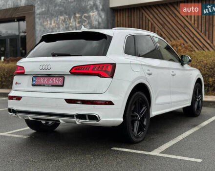 Ауди SQ5 2018 в Киеве на Automoto.ua Белый Ауди SQ5, объемом двигателя 3 л и пробегом 141 тыс. км за 27900 $, фото 26 на Automoto.ua