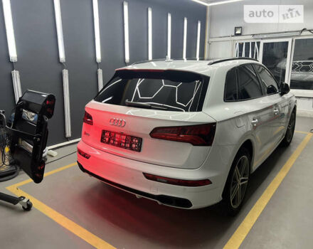 Білий Ауді SQ5, об'ємом двигуна 3 л та пробігом 51 тис. км за 48000 $, фото 23 на Automoto.ua