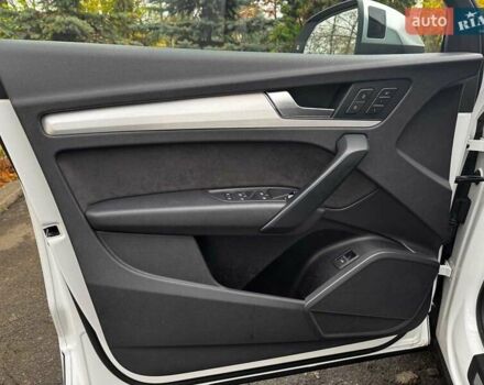 Белый Ауди SQ5, объемом двигателя 3 л и пробегом 125 тыс. км за 39740 $, фото 13 на Automoto.ua