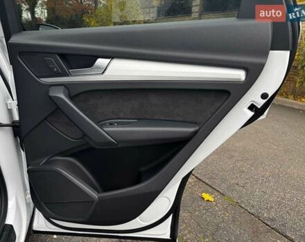 Белый Ауди SQ5, объемом двигателя 3 л и пробегом 125 тыс. км за 39740 $, фото 37 на Automoto.ua