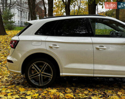 Белый Ауди SQ5, объемом двигателя 3 л и пробегом 125 тыс. км за 31440 $, фото 4 на Automoto.ua