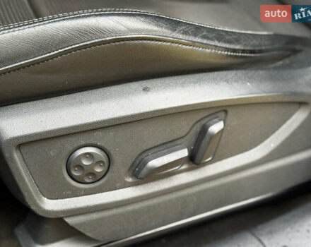 Белый Ауди SQ5, объемом двигателя 3 л и пробегом 125 тыс. км за 31440 $, фото 18 на Automoto.ua