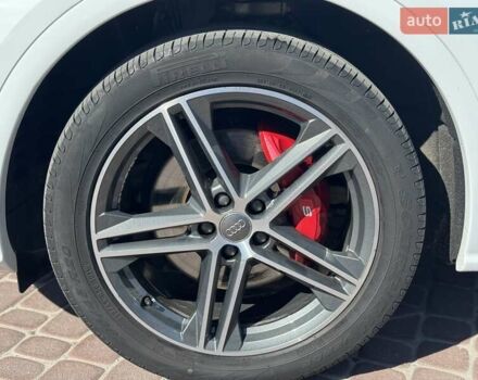 Белый Ауди SQ5, объемом двигателя 3 л и пробегом 71 тыс. км за 38500 $, фото 4 на Automoto.ua