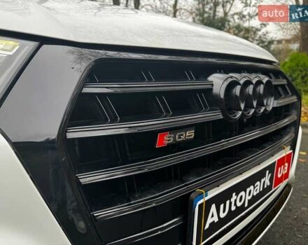 Белый Ауди SQ5, объемом двигателя 3 л и пробегом 125 тыс. км за 39740 $, фото 4 на Automoto.ua