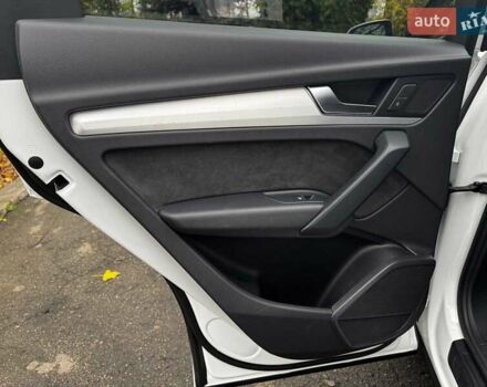 Белый Ауди SQ5, объемом двигателя 3 л и пробегом 125 тыс. км за 39740 $, фото 32 на Automoto.ua