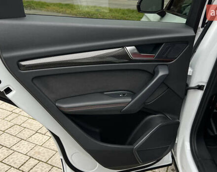 Белый Ауди SQ5, объемом двигателя 3 л и пробегом 60 тыс. км за 39900 $, фото 35 на Automoto.ua