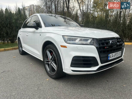 Ауди SQ5 2017 в Киеве на Automoto.ua Белый Ауди SQ5, объемом двигателя 3 л и пробегом 112 тыс. км за 26999 $, фото 1 на Automoto.ua