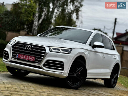 Белый Ауди SQ5, объемом двигателя 3 л и пробегом 140 тыс. км за 29000 $, фото 1 на Automoto.ua