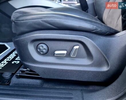 Чорний Ауді SQ5, об'ємом двигуна 3 л та пробігом 127 тис. км за 19500 $, фото 45 на Automoto.ua