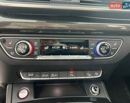 Чорний Ауді SQ5, об'ємом двигуна 3 л та пробігом 153 тис. км за 33990 $, фото 26 на Automoto.ua