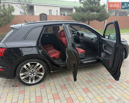 Чорний Ауді SQ5, об'ємом двигуна 3 л та пробігом 77 тис. км за 35000 $, фото 23 на Automoto.ua