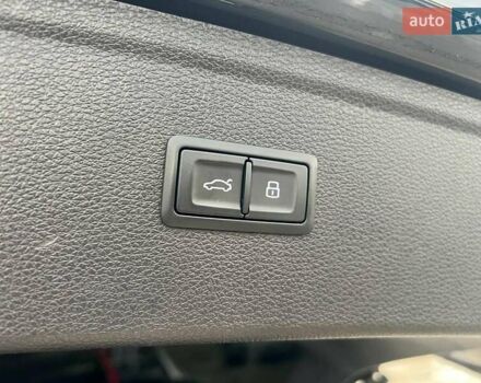 Чорний Ауді SQ5, об'ємом двигуна 3 л та пробігом 153 тис. км за 33990 $, фото 43 на Automoto.ua