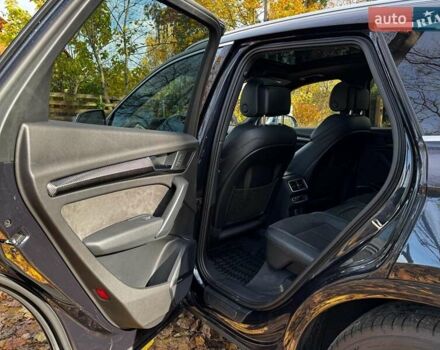 Чорний Ауді SQ5, об'ємом двигуна 3 л та пробігом 155 тис. км за 33690 $, фото 28 на Automoto.ua