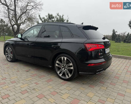 Чорний Ауді SQ5, об'ємом двигуна 3 л та пробігом 77 тис. км за 35000 $, фото 4 на Automoto.ua