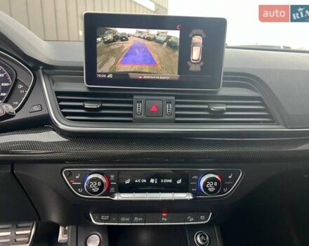 Чорний Ауді SQ5, об'ємом двигуна 3 л та пробігом 153 тис. км за 33990 $, фото 31 на Automoto.ua