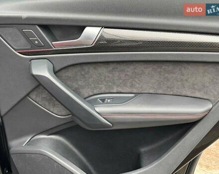 Чорний Ауді SQ5, об'ємом двигуна 3 л та пробігом 99 тис. км за 34940 $, фото 26 на Automoto.ua