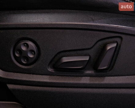 Чорний Ауді SQ5, об'ємом двигуна 3 л та пробігом 83 тис. км за 31900 $, фото 21 на Automoto.ua