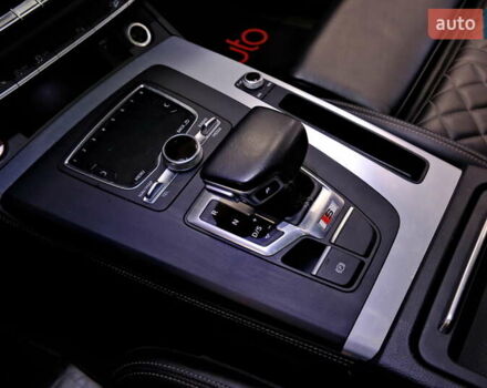 Чорний Ауді SQ5, об'ємом двигуна 3 л та пробігом 83 тис. км за 31900 $, фото 24 на Automoto.ua