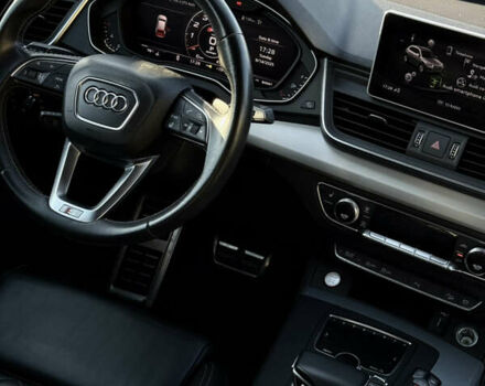 Чорний Ауді SQ5, об'ємом двигуна 3 л та пробігом 81 тис. км за 32000 $, фото 4 на Automoto.ua