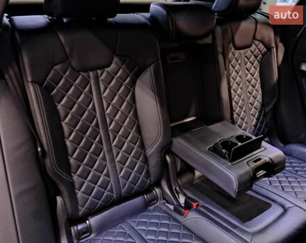 Чорний Ауді SQ5, об'ємом двигуна 3 л та пробігом 83 тис. км за 31900 $, фото 46 на Automoto.ua