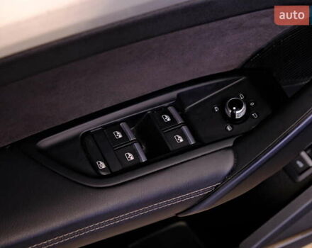 Чорний Ауді SQ5, об'ємом двигуна 3 л та пробігом 83 тис. км за 31900 $, фото 20 на Automoto.ua