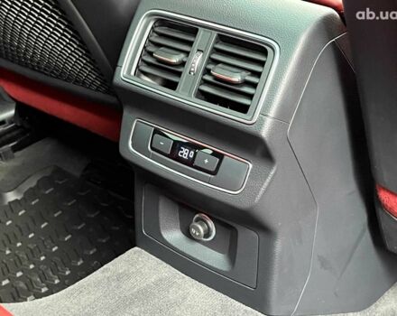 Чорний Ауді SQ5, об'ємом двигуна 3 л та пробігом 99 тис. км за 34940 $, фото 27 на Automoto.ua