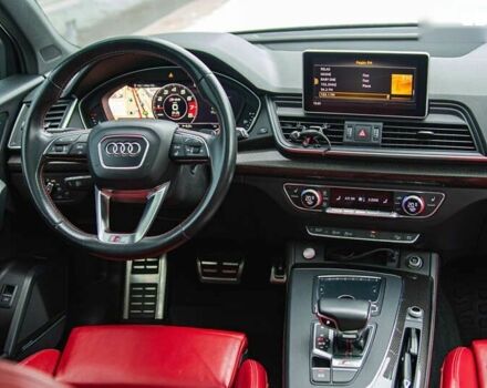 Чорний Ауді SQ5, об'ємом двигуна 3 л та пробігом 99 тис. км за 35900 $, фото 7 на Automoto.ua