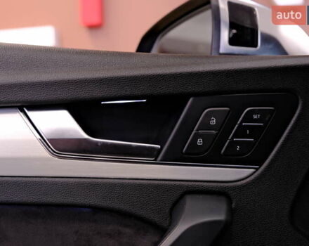 Чорний Ауді SQ5, об'ємом двигуна 3 л та пробігом 83 тис. км за 31900 $, фото 22 на Automoto.ua