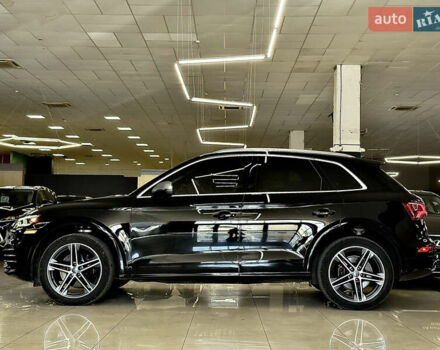 Черный Ауди SQ5, объемом двигателя 3 л и пробегом 75 тыс. км за 35499 $, фото 1 на Automoto.ua