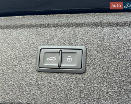 Чорний Ауді SQ5, об'ємом двигуна 3 л та пробігом 48 тис. км за 46999 $, фото 49 на Automoto.ua