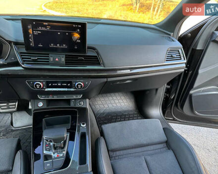 Чорний Ауді SQ5, об'ємом двигуна 3 л та пробігом 48 тис. км за 46999 $, фото 16 на Automoto.ua