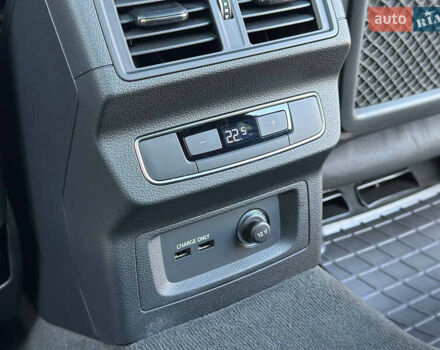 Чорний Ауді SQ5, об'ємом двигуна 3 л та пробігом 48 тис. км за 46999 $, фото 33 на Automoto.ua