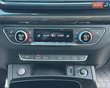 Чорний Ауді SQ5, об'ємом двигуна 3 л та пробігом 48 тис. км за 46999 $, фото 21 на Automoto.ua