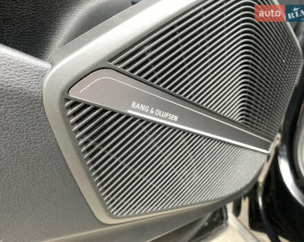 Чорний Ауді SQ5, об'ємом двигуна 3 л та пробігом 13 тис. км за 49900 $, фото 15 на Automoto.ua