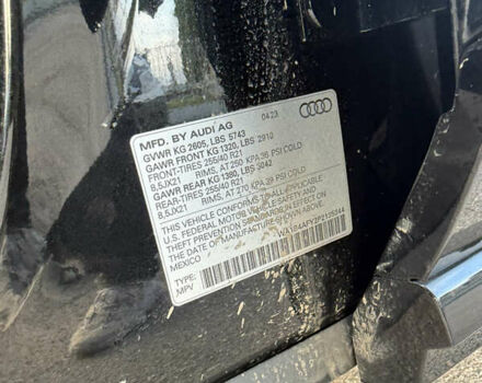 Черный Ауди SQ5, объемом двигателя 3 л и пробегом 27 тыс. км за 48500 $, фото 49 на Automoto.ua