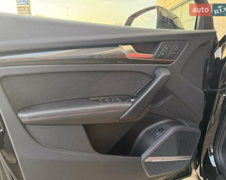 Черный Ауди SQ5, объемом двигателя 3 л и пробегом 27 тыс. км за 48500 $, фото 40 на Automoto.ua