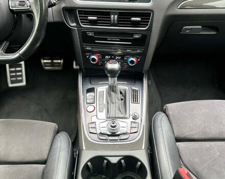 Серый Ауди SQ5, объемом двигателя 3 л и пробегом 180 тыс. км за 18000 $, фото 30 на Automoto.ua