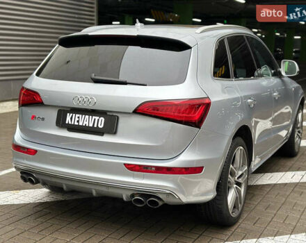 Серый Ауди SQ5, объемом двигателя 3 л и пробегом 180 тыс. км за 18000 $, фото 8 на Automoto.ua