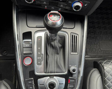 Серый Ауди SQ5, объемом двигателя 3 л и пробегом 199 тыс. км за 21500 $, фото 24 на Automoto.ua